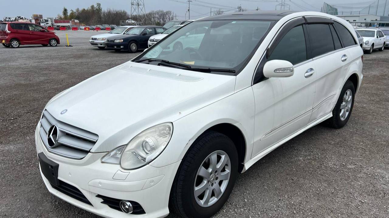 В разборе Mercedes R350 W251 2007 год