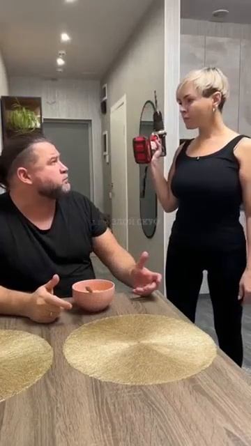 Установщица)