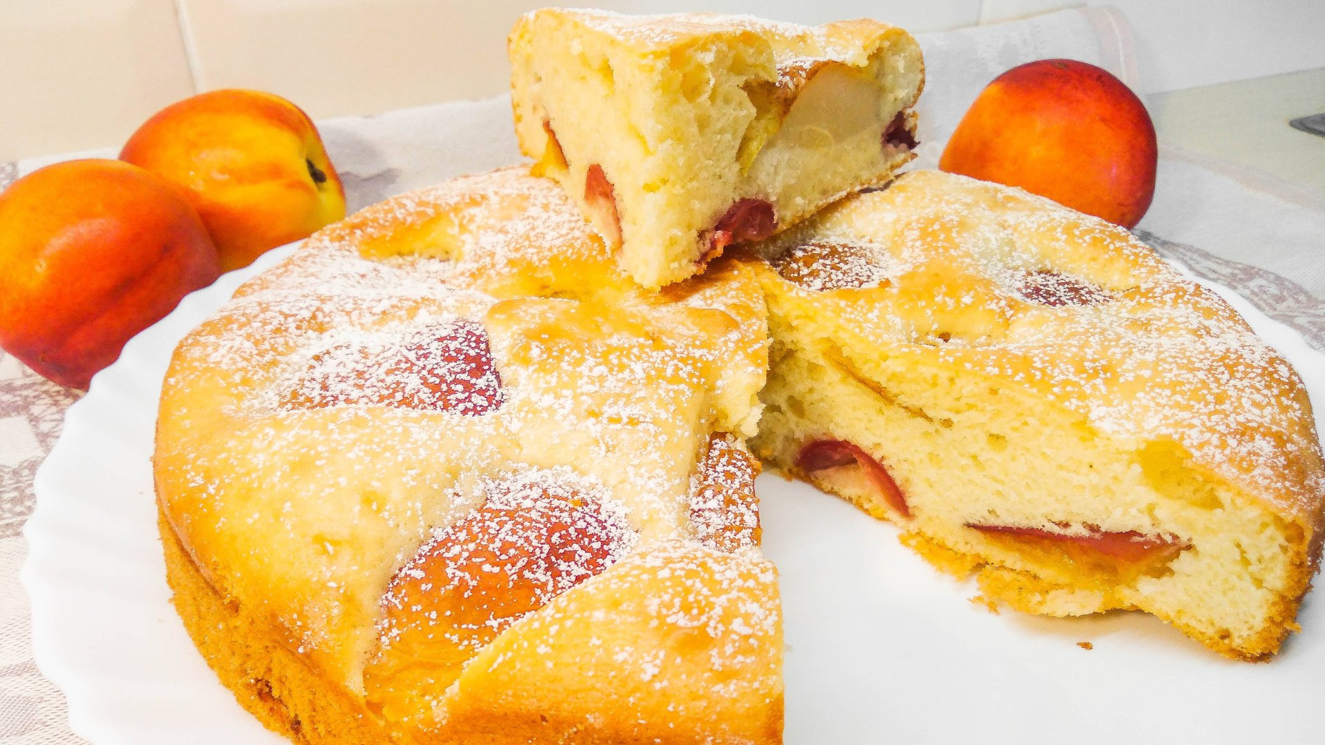 Потрясающий БЫСТРЫЙ ПИРОГ С ФРУКТАМИ 🍑🍑🍑 смотреть онлайн