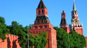 Прогулки по Москве. Башни Кремля. Вьетнамский фестиваль.