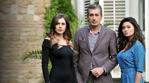 Вдребезги - 3 сезон 23 серия / Paramparça / Shattered