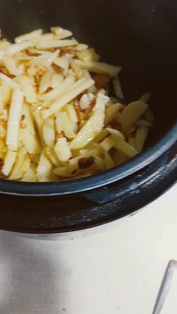 Картошечка с лисичками ,сальцо. смотреть онлайн