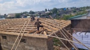 Монтаж обрешетки для профнастила на крышу гаража 9x20м. Для профлиста