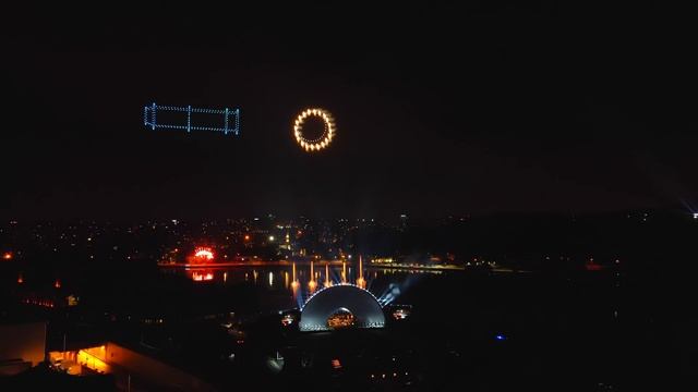 Шоу дронов в честь Дня покорения Стамбула смотреть онлайн