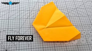 Я сделал бумажный самолет, который никогда не перестает летать!