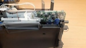 Принтер EPSON не включается.