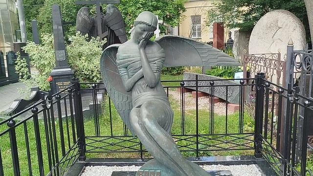 Ваганьковское кладбище - могила Влада Листьева смотреть онлайн