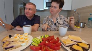 Мукбанг обсудили с Вованом наши ГРАНДИОЗНЫЕ ПЛАНЫ по возвращению ДОМОЙ! Семейный завтрак в Питере