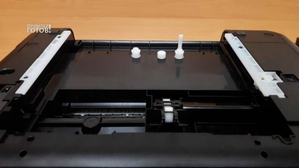 Принтер Canon Pixma не захватывает бумагу. Как заменить ролики подачи.