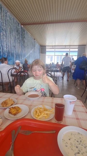 Легендарная столовая Наташа в Кучугурах