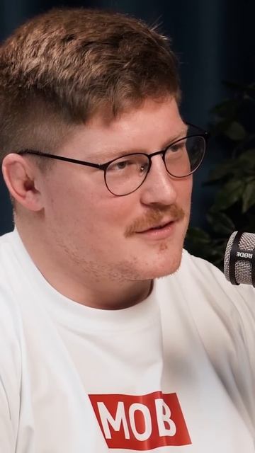 Почему мы всегда в роли догоняющего? смотреть онлайн