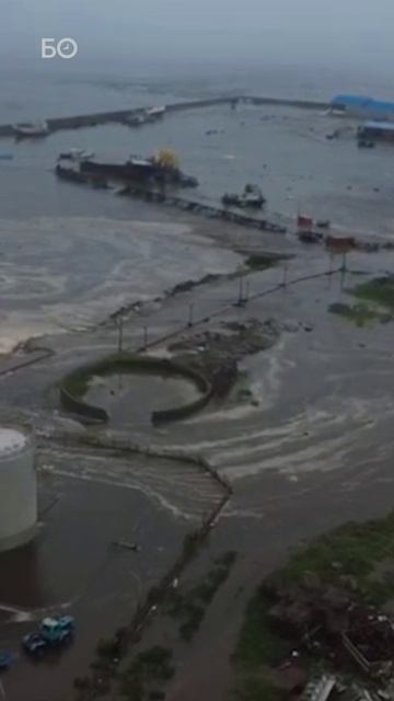 Мощное землетрясение обрушилось на Камчатку смотреть онлайн