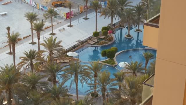 Fairmont The Palm смотреть онлайн