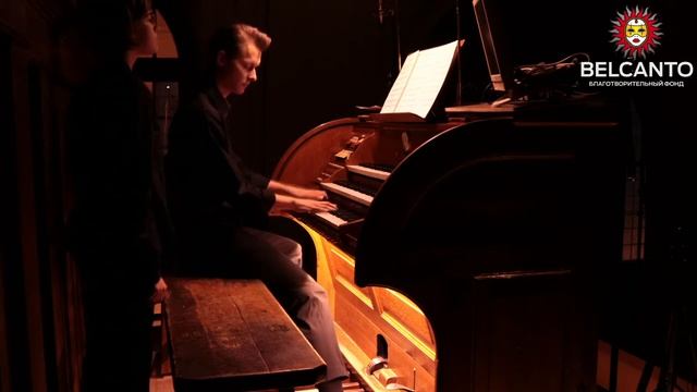 Ф. Гласс  «The Poet Acts»