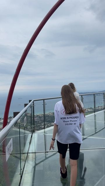 Стеклянный мост