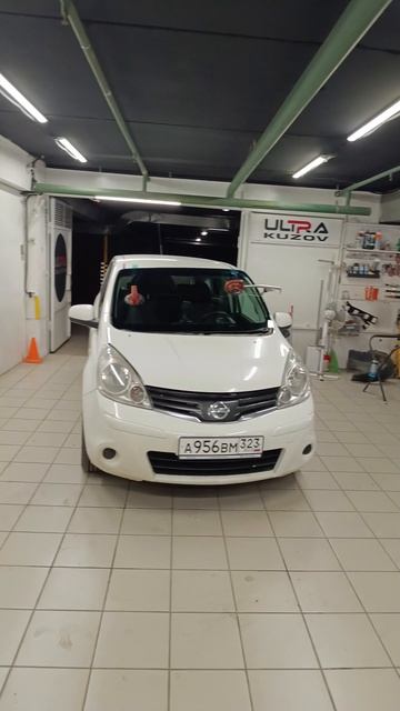 Лобовое стекло