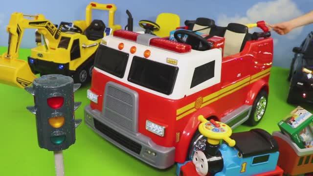 Спасение в городе! Пожарные, полиция и экскаватор в деле 🚒 Для детей 3-6 лет