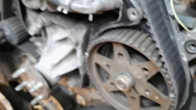 Замена ремня ГРМ, установка меток Nissan Vanette ДВС 2.0 дизель.