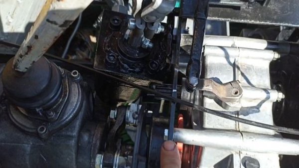 Мини трактор- ГОРу, реверс, гидравлика, тормозы.