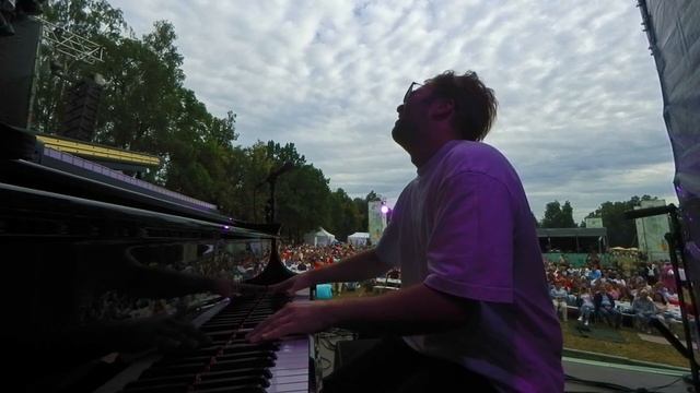 Valeriy Stepanov – Morning Coffee (Piano Solo)