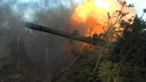 Пушки «Гиацинт-Б» уничтожили командный пункт боевиков ВСУ. Лучшее видео из зоны СВО