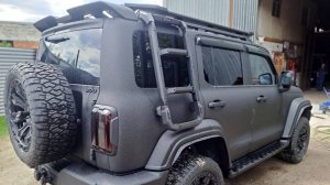 TANK300 в чёрном Line-X. Внедорожник  для активного отдыха