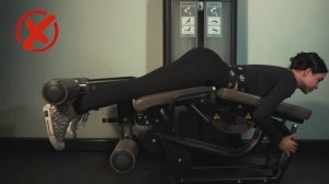 Сгибание ног в тренажере