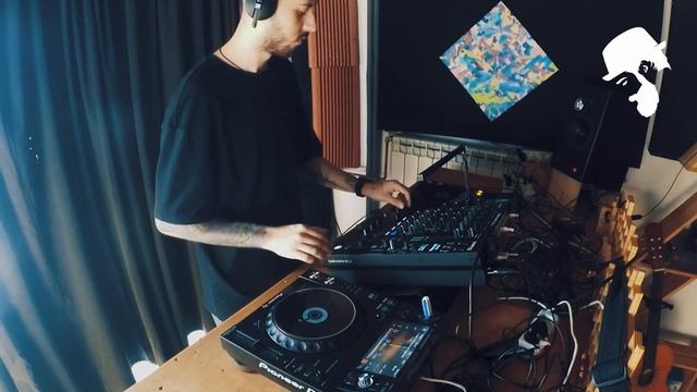 Gentleman Radioshow - Deep House Set By Kondo [2025]