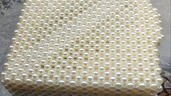 Шкатулка из бусин с ящиком.Часть 2 смотреть онлайн