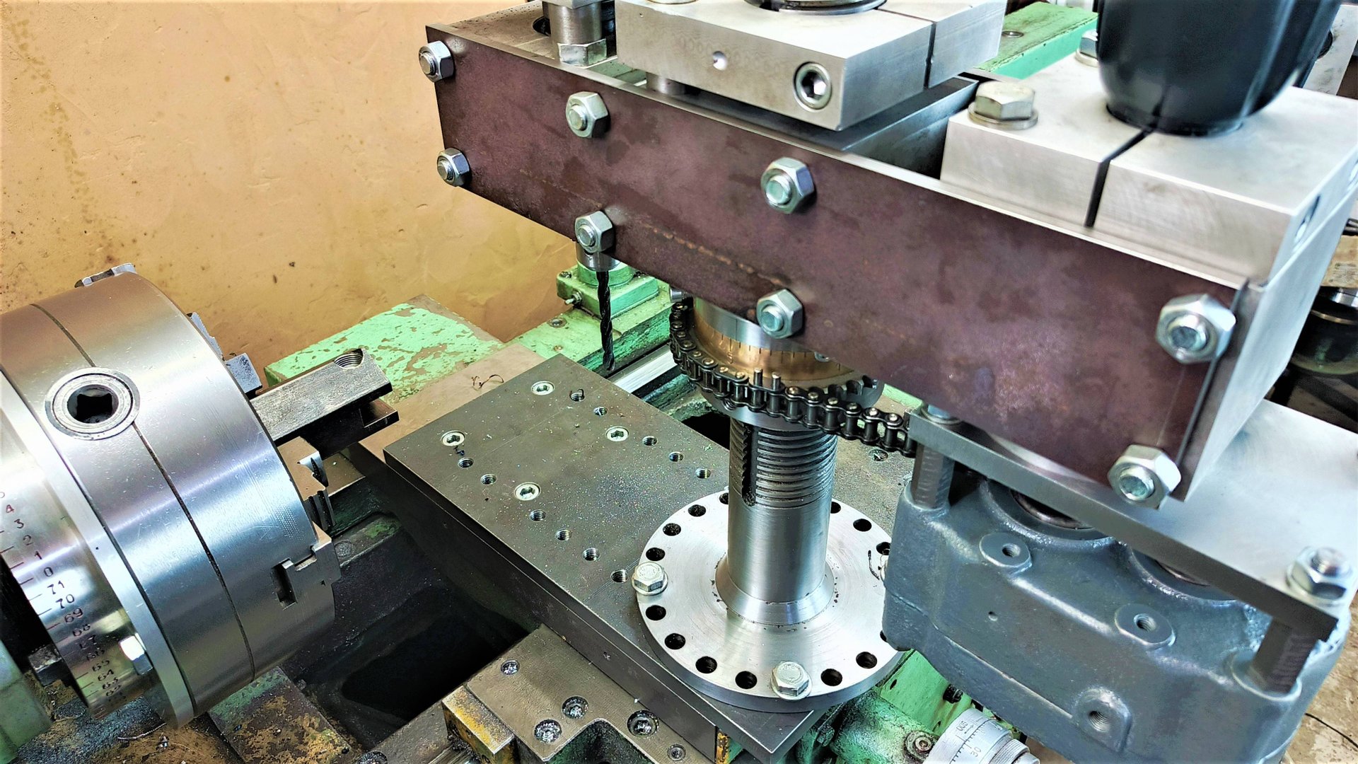 Теперь сверлю на токарном смотреть онлайн