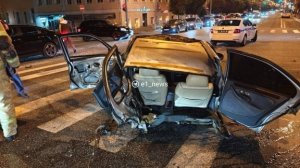 Машину разорвало попалам после ДТП в Екатеринбурге 2