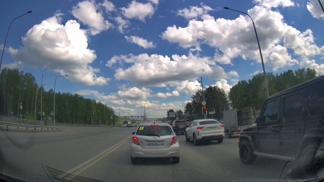 Поездка на автомобиле из Тюмени в центр посёлка Боровский