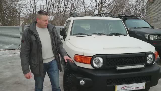 Toyota FJ Cruiser харизматичный внедорожник из Дубая в Россию