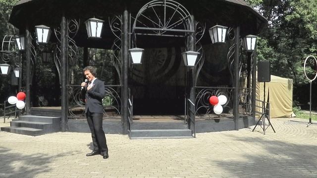 Романсы Метелица и О соле мио. Исполняет Евгений Южин.