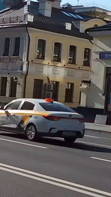 Улица Таганская на рассвете солнечным летним днем смотреть онлайн