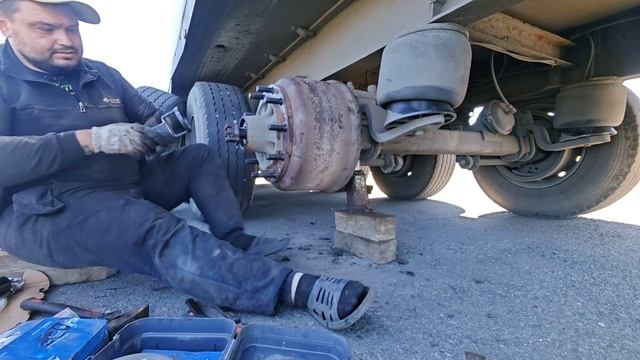 ❗ТЕХНИЧКА ❗ДОРОЖНЫЕ ПРИКЛЮЧЕНИЯ. ЧИНЯКАЕМСЯ #камаз5490