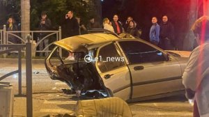 Машину разорвало попалам после ДТП в Екатеринбурге