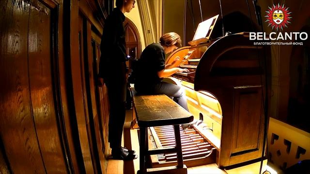 Проект «Моцарт:Маленькая ночная серенада. Бах: Токката и фуга ре минор. Бетховен: К Элизе» смотреть онлайн