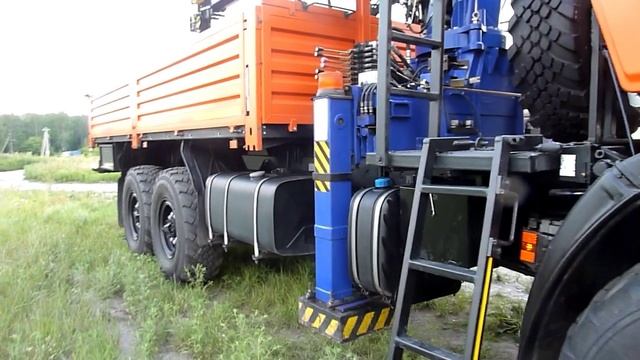 КАМАЗ - манипулятор вездеход 43118