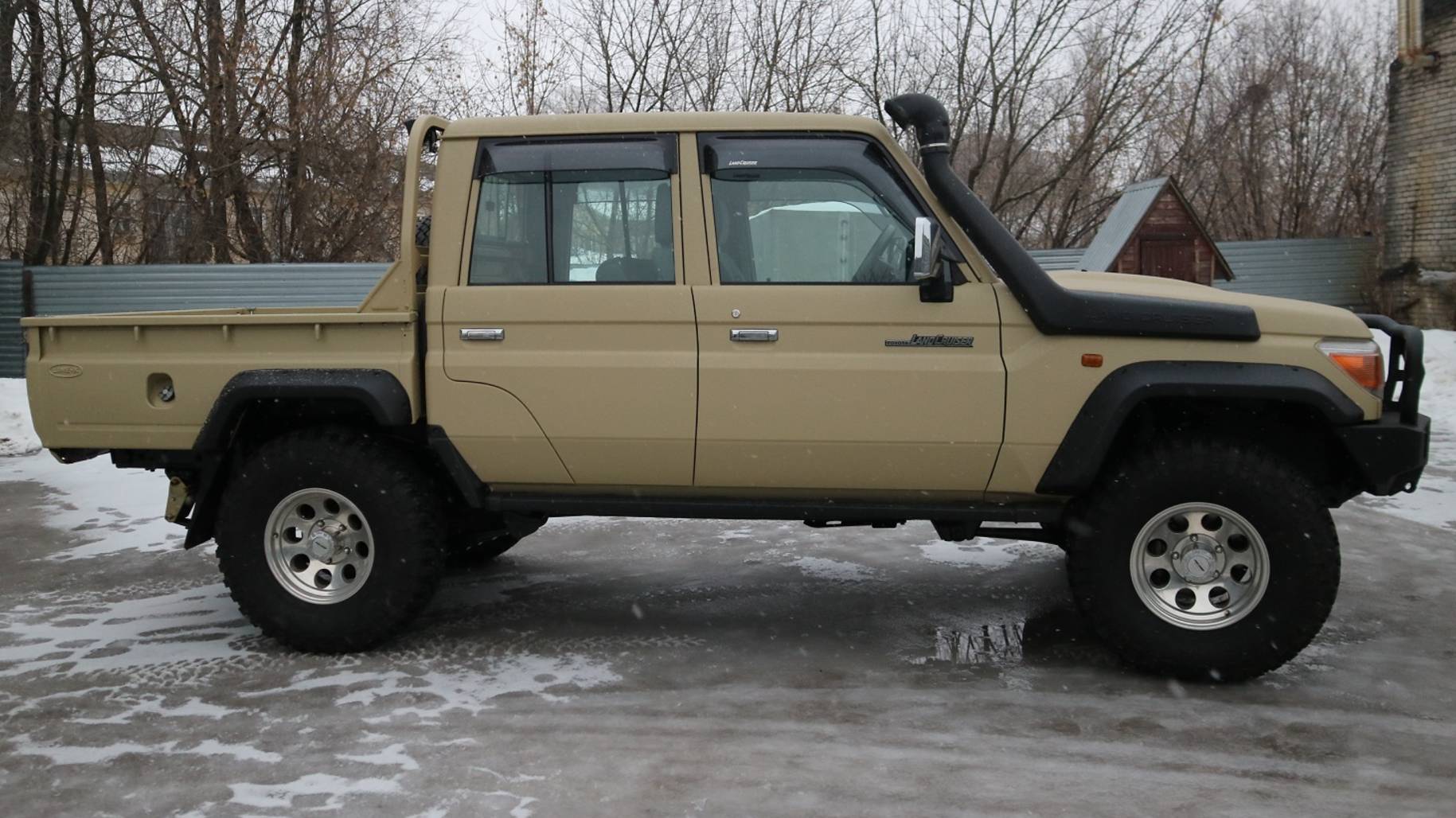 Легендарный  TOYOTA LAND CRUISER Series 79 . Самый надёжный и узнаваемый пикап во всём мире