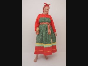 Кумачовая рубаха с вышивкой тамбуром