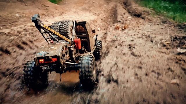 Радиоуправляемая игра безграничное бездорожье Crossrc EMO X5 смотреть онлайн