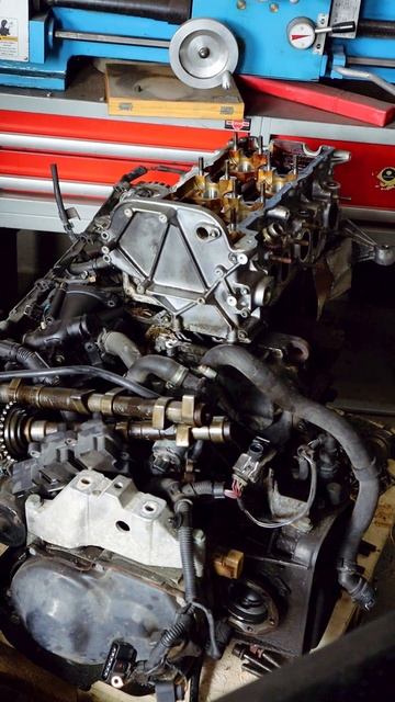 мотор от VW с 2000х VR5