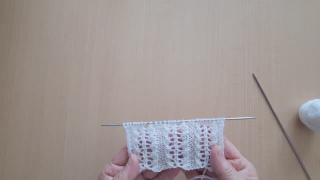 Отличный узор для летней кофты, майки, топа.. смотреть онлайн