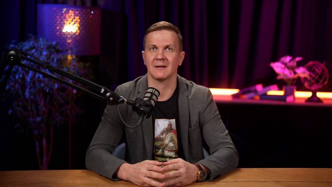 Хотите ходить в ГорКлинику по ДМС? смотреть онлайн