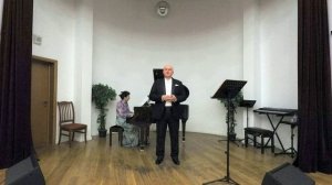 На заре ты её не буди. (А.Варламов, А.Фет). Исполняет Сергей Ольховый, за роялем Татьяна Уваркова.