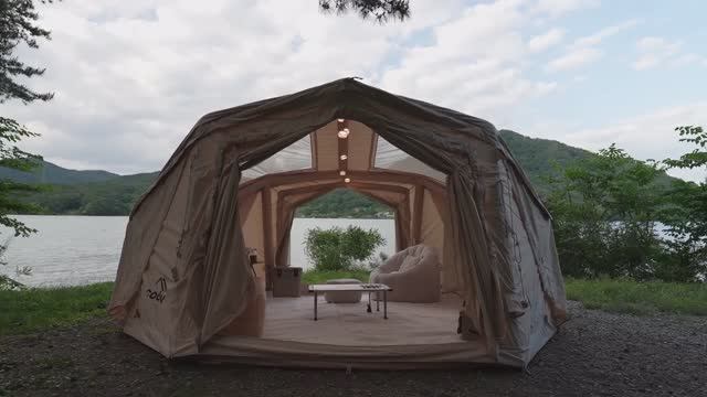 Надувная палатка для кемпинга на берегу реки. Тест и обзор