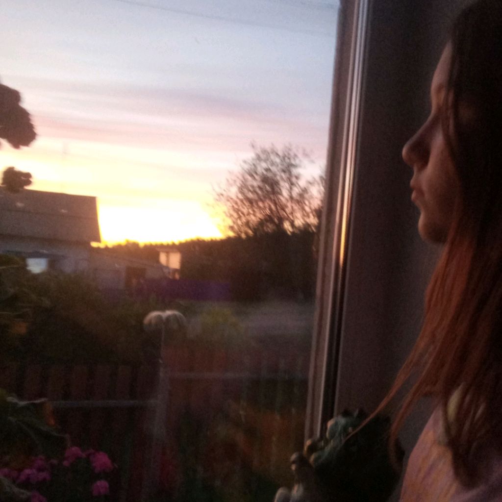 песня смотреть онлайн