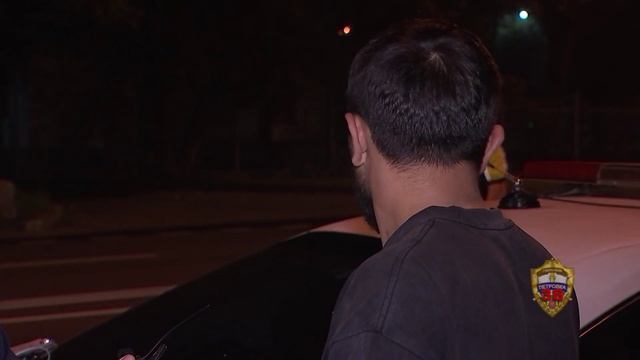 Сотрудники столичной Госавтоинспекции задержали пассажира такси по подозрению в покушении на сбыт ме