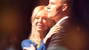 Милая, ты услышь меня... Под окном стою я с гитарою... ( для всех влюблённых )...